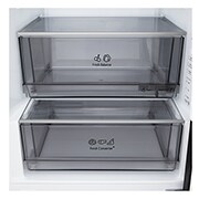 LG koelkast met vriezer (GBBS322CEV) plank gemarkeerd in blauw met pijlen omhoog en omlaag. De afbeelding rechts toont een uitgeklapte plank met twee waterflessen.
