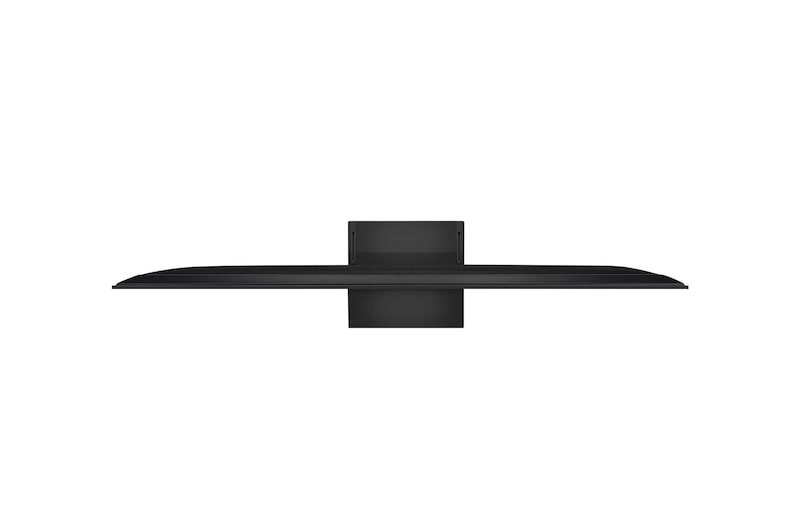 LG TV-scherm met een AI Magic Remote op de voorgrond. De AI-knop is gemarkeerd en een tekstballon toont tekst, stel een film voor die ik leuk vind. Op het scherm zien we het gebruikerspictogram E, dat aangeeft hoe AI Voice ID in staat was om te identificeren welke gebruiker het was en gepersonaliseerde aanbevelingen te geven op basis van alleen hun stem. 