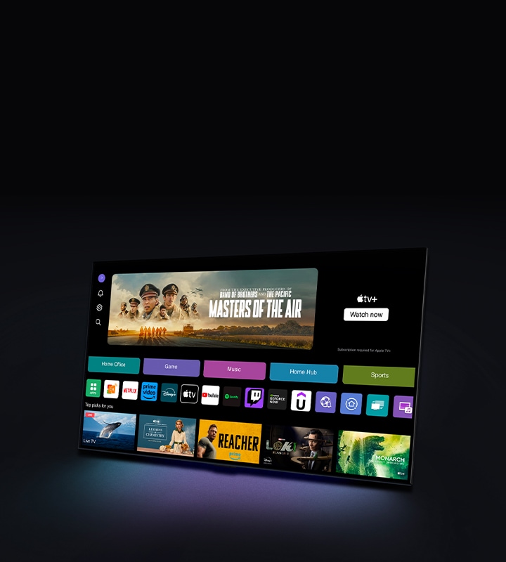 Rechts van de banner staat een LG TV met een webOS-startscherm. Het webOS-startscherm met Home Office-, Game-, Muziek-, Home Hub- en Sportcategorieën. Onderaan het scherm worden persoonlijke aanbevelingen weergegeven onder “Speciaal voor jou uitgekozen”.