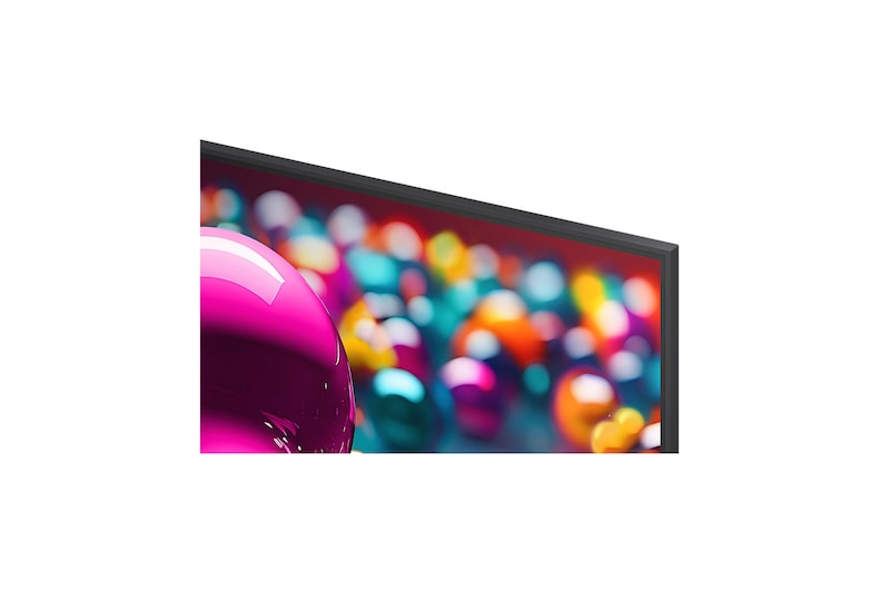 Before and after comparison of how LG 4K Super Upscaling improves image quality. Two panels showing the same image of a colorful bird sitting on a branch in a forest, panel on the right is faded out. The title talks about how 4K Super Upscaling enhances resolution, brightness and clarity.