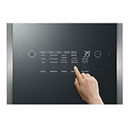 LG Styler | Capacité 3 cintres + 1 presse-pantalon | Rafraîchissez et froissez facilement vos vêtements avec de la vapeur, S3MFC