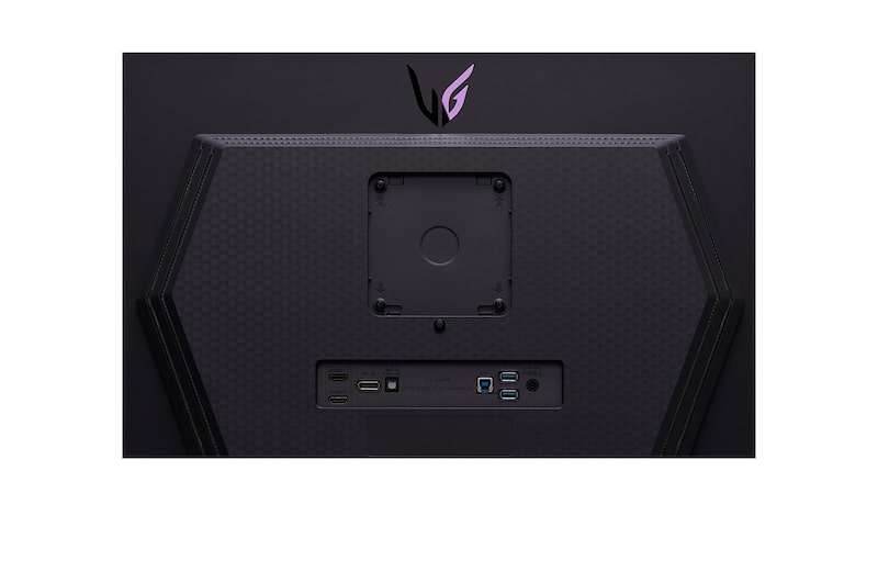 LG Moniteur de jeu UltraGear™ OLED de 27'' QHD offrant une fréquence de rafraîchissement de 240 Hz et un temps de réponse de 0,03 ms (GtG), 27GR95QE-B