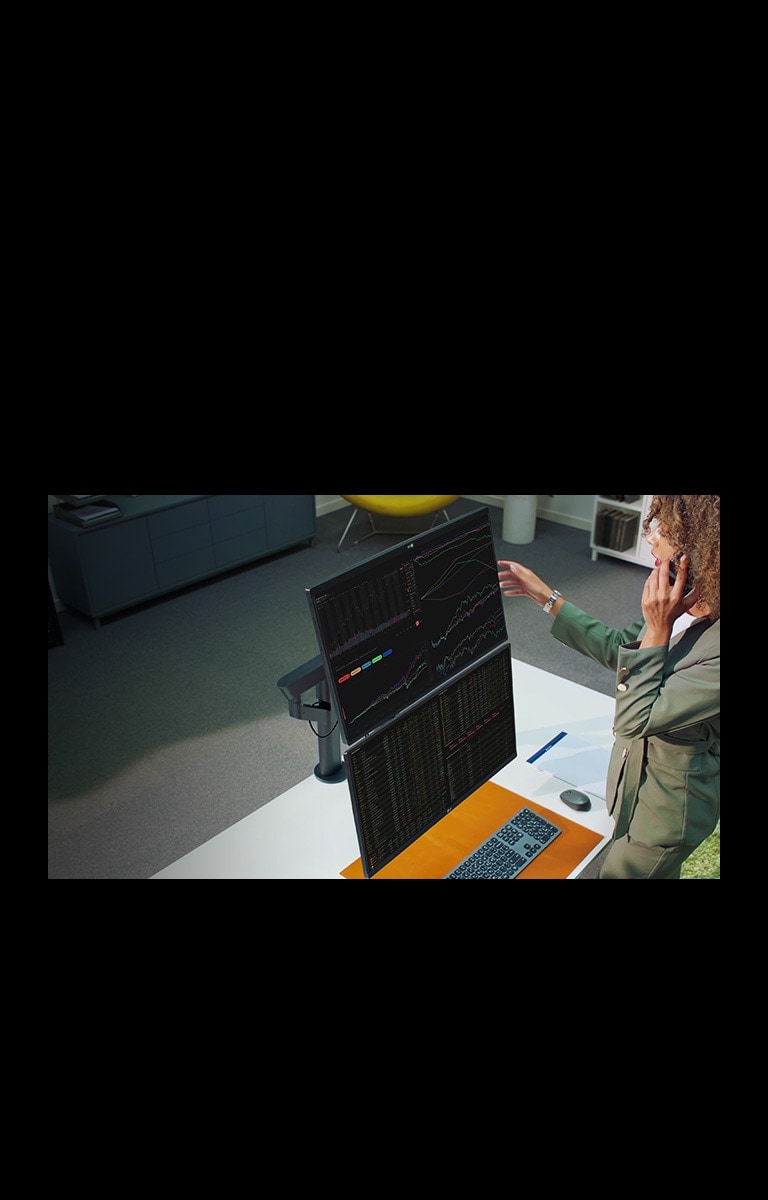 Ergo Dual monitor voor snelle en gemakkelijke analyse van meer informatie