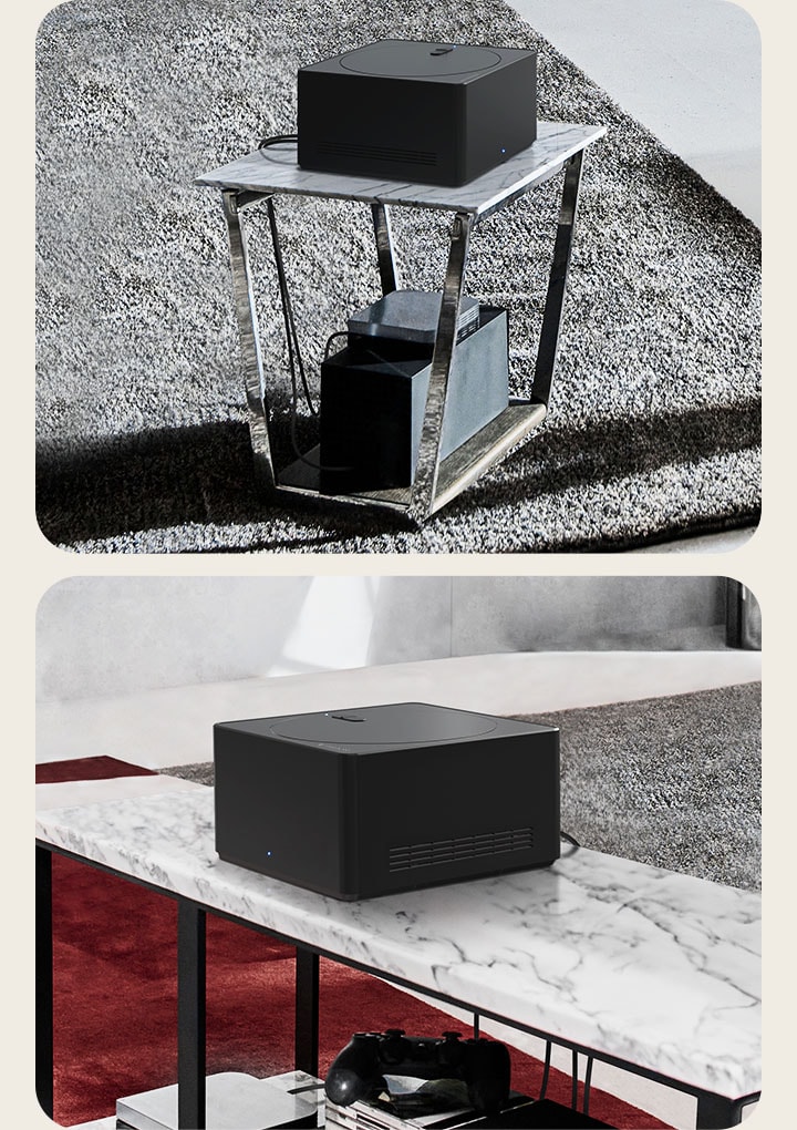 Drie afbeeldingen met een Zero Connect Box. De eerste is met een kabel die in de Zero Connect Box wordt gestoken. De tweede is een Zero Connect Box op een kleine tafel met apparaten eronder. De derde is een Zero Connect Box op een grote tafel met apparaten en consoles eronder.