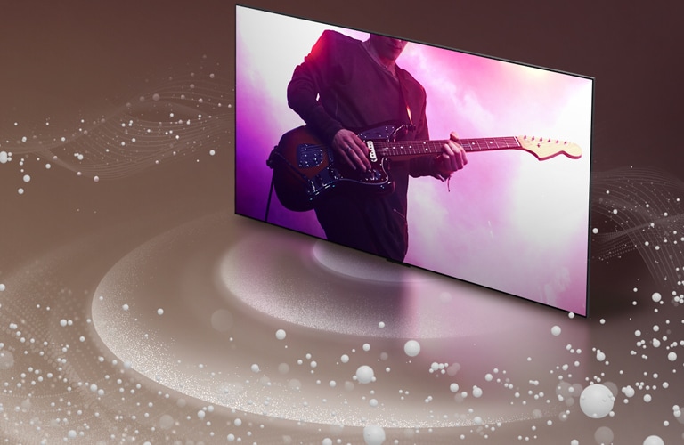Een LG SIGNATURE OLED M4 met muzikanten in beeld terwijl geluidsbubbels en golven uit het scherm komen en de ruimte vullen.
