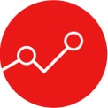 In de wasruimte toont een telefoon de LG ThinQ‑app met onderhoudsinfo en energieverbruik, met wifi‑icoon.