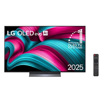 Visão ampla de uma sala de estar elegante e colorida. Smart TV 4K LG OLED evo AI C5 montada na parede com uma LG Soundbar embaixo dela. O design da TV combina bem com o espaço. Na tela da TV há uma arte colorida. 