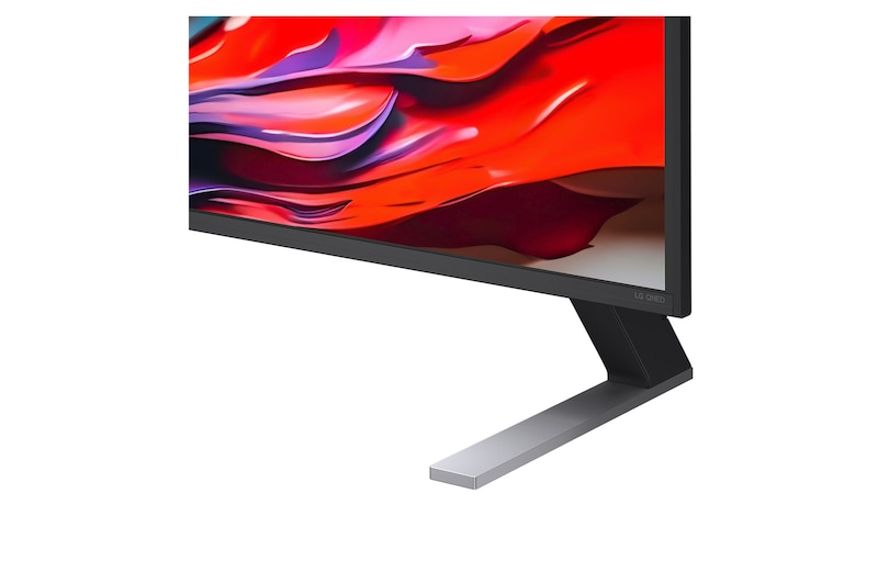 Vista frontal e lateral da Smart TV 4K LG QNED evo AI QNED85, mostrando suas dimensões de comprimento, largura, altura e profundidade.
