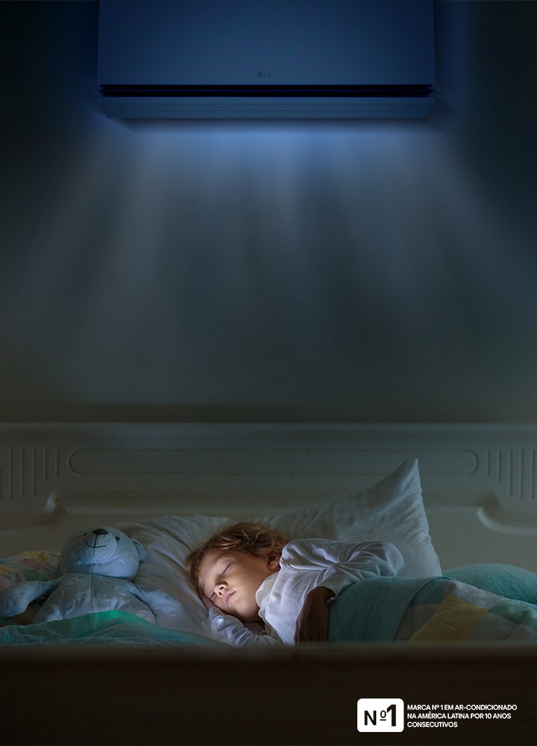Bebe dormindo tranquilamente sob a climatização do LG DUAL Inverter AI Air com Sleep Timer+ que capta hábitos de sono para proprocionar o clima ideal para uma noite de sono profundo.