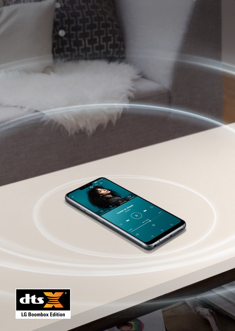 O Smartphone LG G7 ThinQ possui o poderoso alto-falante grave que proporciona uma experiência de som surreal.
