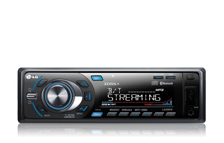 Vista frontal de Som automotivo com rádio, CD player com entrada auxiliar, USB e Bluetooth para você não tirar as mão do volante LAC8910