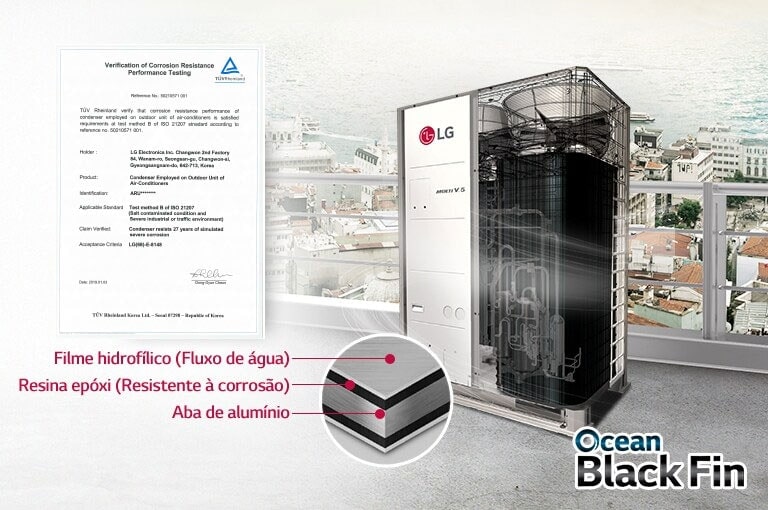 Uma unidade externa do Multi V 5 com vista interna semitransparente em pé em um telhado de um edifício enquanto uma verificação de teste de desempenho é exibida à esquerda.