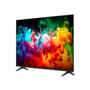 Uma LG QNED AI QNED70 Mini LED com 4K Super Upscaling e Dynamic Tone Mapping mostra uma cena externa em ângulo baixo de um homem entre prédios coloridos, enquanto a IA reconhece a cena e otimiza cada quadro para a resolução 4K.