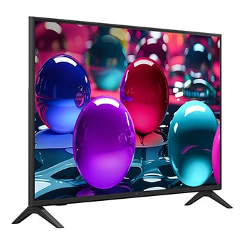 Before and after comparison of how LG 4K Super Upscaling improves image quality. Two panels showing the same image of a colorful bird sitting on a branch in a forest, panel on the right is faded out. The title talks about how 4K Super Upscaling enhances resolution, brightness and clarity. 