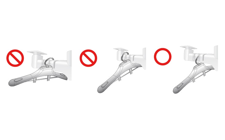 Place the hangers into the slots of the moving hanger