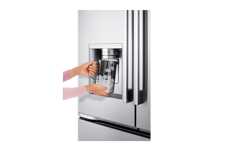 LF24Z6330S_2024_Product_Image_Refrigerator_ThinDoor_Dispenser3