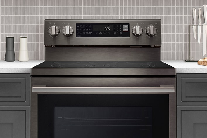 Edge-to-Edge Glass-Ceramic Cooktop Surface