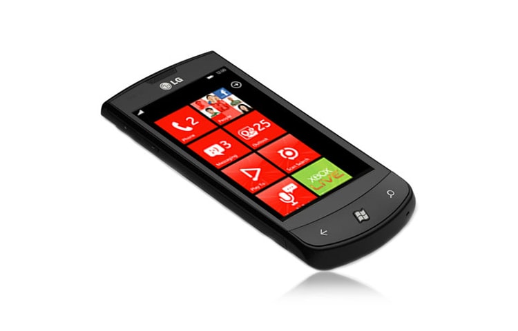 LG Optimus 7 | Create your own high-quality HD films or transcribe your voice into text, LGE900