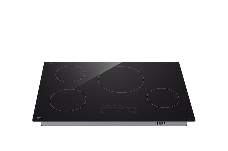 Front view of 30” Smart Induction Cooktop with UltraHeat™ 4.3kW Element, CBIH3013BE