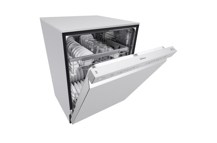 LG Front Control Dishwasher with QuadWash™ and EasyRack™ Plus, LDF5545ST
