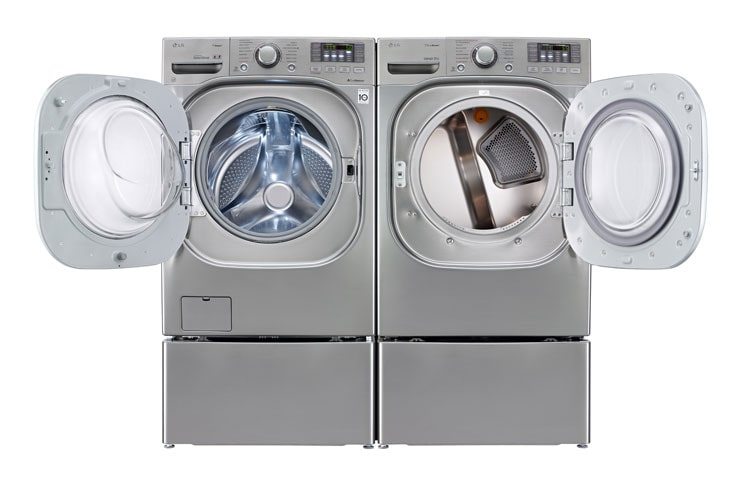 LG 7.4 cu. ft. Ultra Large Capacity Electric SteamDryer™ with TrueSteam™ Technology, DLEX4070V