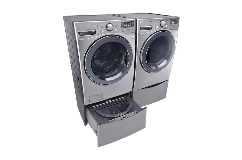 LG 7.4 cu.ft. Ultra Large Capacity Gas SteamDryer™ with NFC Tag on, DLGX3571V