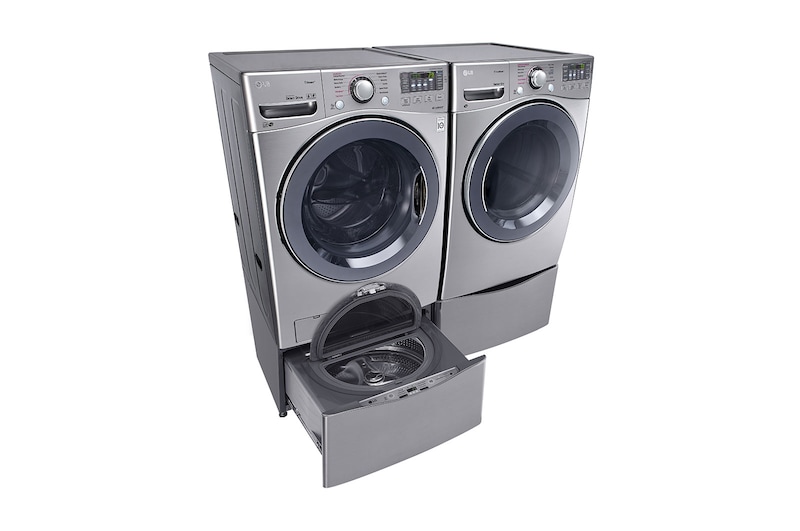 LG 7.4 cu.ft. Ultra Large Capacity Gas SteamDryer™ with NFC Tag on, DLGX3571V