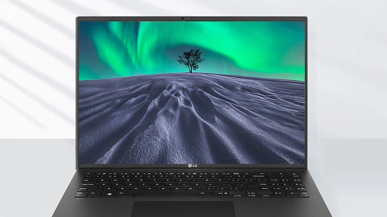 It shows a display of gram without screen reflecting.