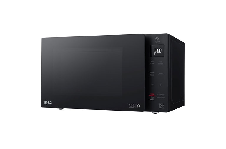 LG 0.9 cu. ft. NeoChef™ Countertop Microwave with Smart Inverter and EasyClean®, LMC0975SB