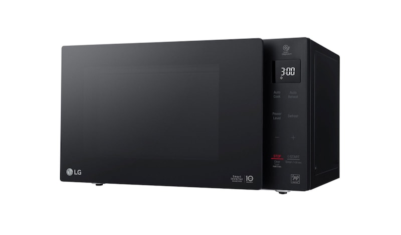 LG 0.9 cu. ft. NeoChef™ Countertop Microwave with Smart Inverter and EasyClean®, LMC0975SB