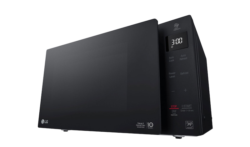 LG 0.9 cu. ft. NeoChef™ Countertop Microwave with Smart Inverter and EasyClean®, LMC0975SB