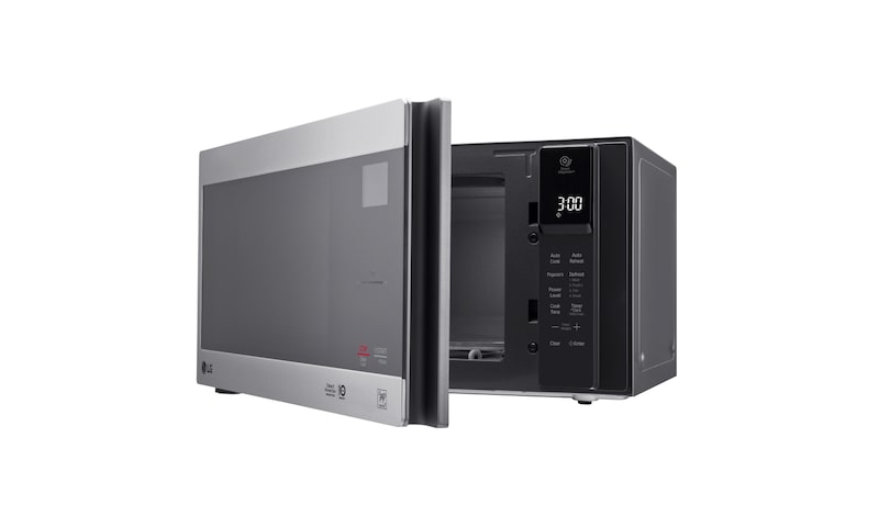 LG 0.9 cu. ft. NeoChef™ Countertop Microwave with Smart Inverter and EasyClean®, LMC0975ST