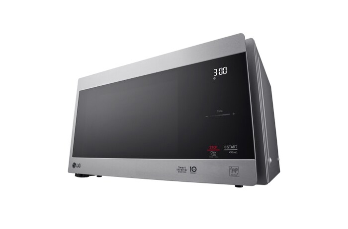 LG 0.9 cu. ft. NeoChef™ Countertop Microwave with Smart Inverter and EasyClean®, LMC0975ST