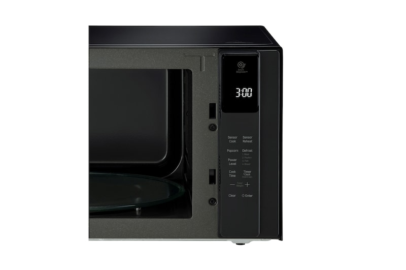 LG 1.5 cu. ft. NeoChef™ Countertop Microwave with Smart Inverter and EasyClean®, LMC1575BD
