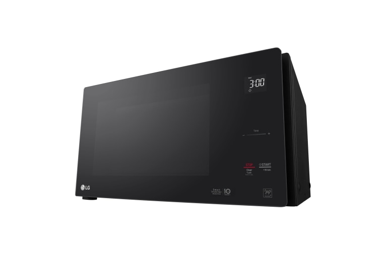 LG 1.5 cu. ft. NeoChef™ Countertop Microwave with Smart Inverter and EasyClean®, LMC1575SB