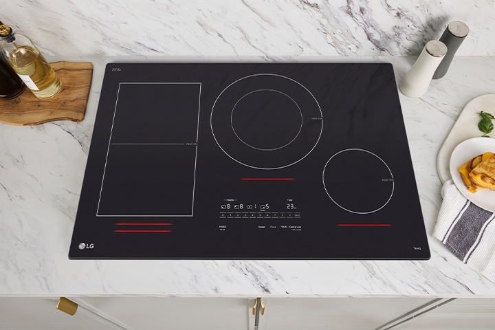  Induction Cooktop (with Cooking Element LED Bars)