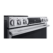 LG STUDIO 6.3 cu. ft. InstaView® Electric Slide-in Range with ProBake Convection® and Air Fry, LSES6338F