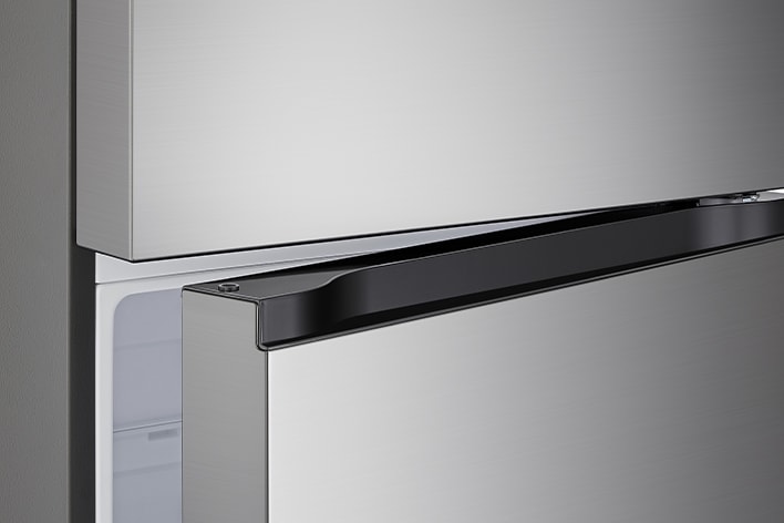 Flat Panel Door Design with Pocket Handles