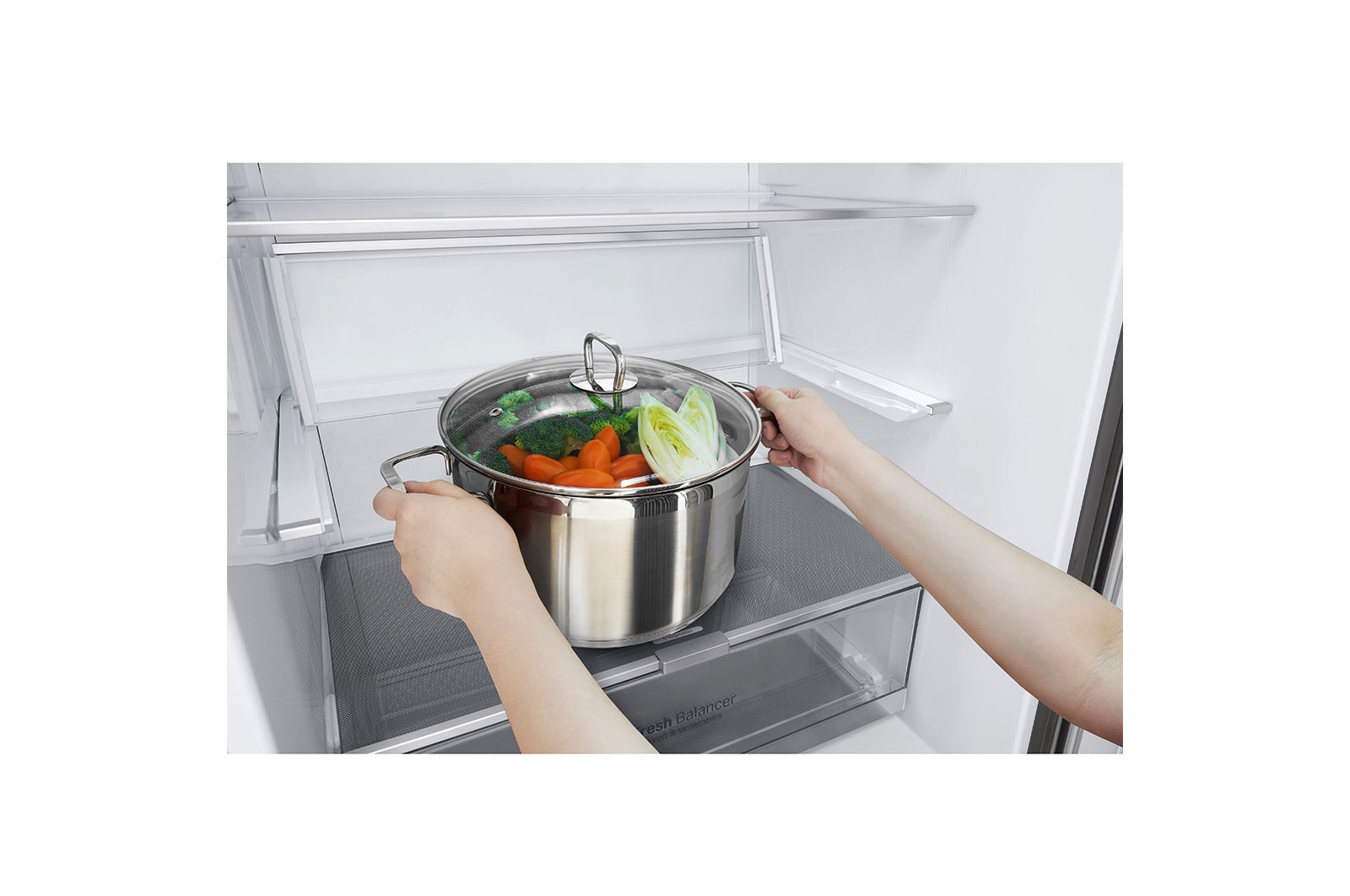 LG 28" Counter Depth Bottom Freezer with Door Cooling+ and Flip-up Shelf, 15 cu.ft., LBNC15241V