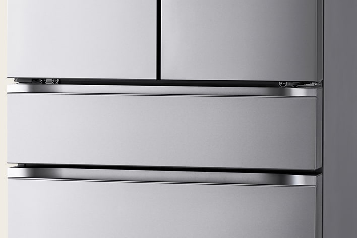 Flat Panel Door Design with Pocket Handles