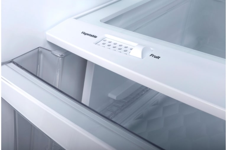 LG 30" French Door Refrigerator with Smart Cooling System, 22 cu. Ft., LFNS22520W