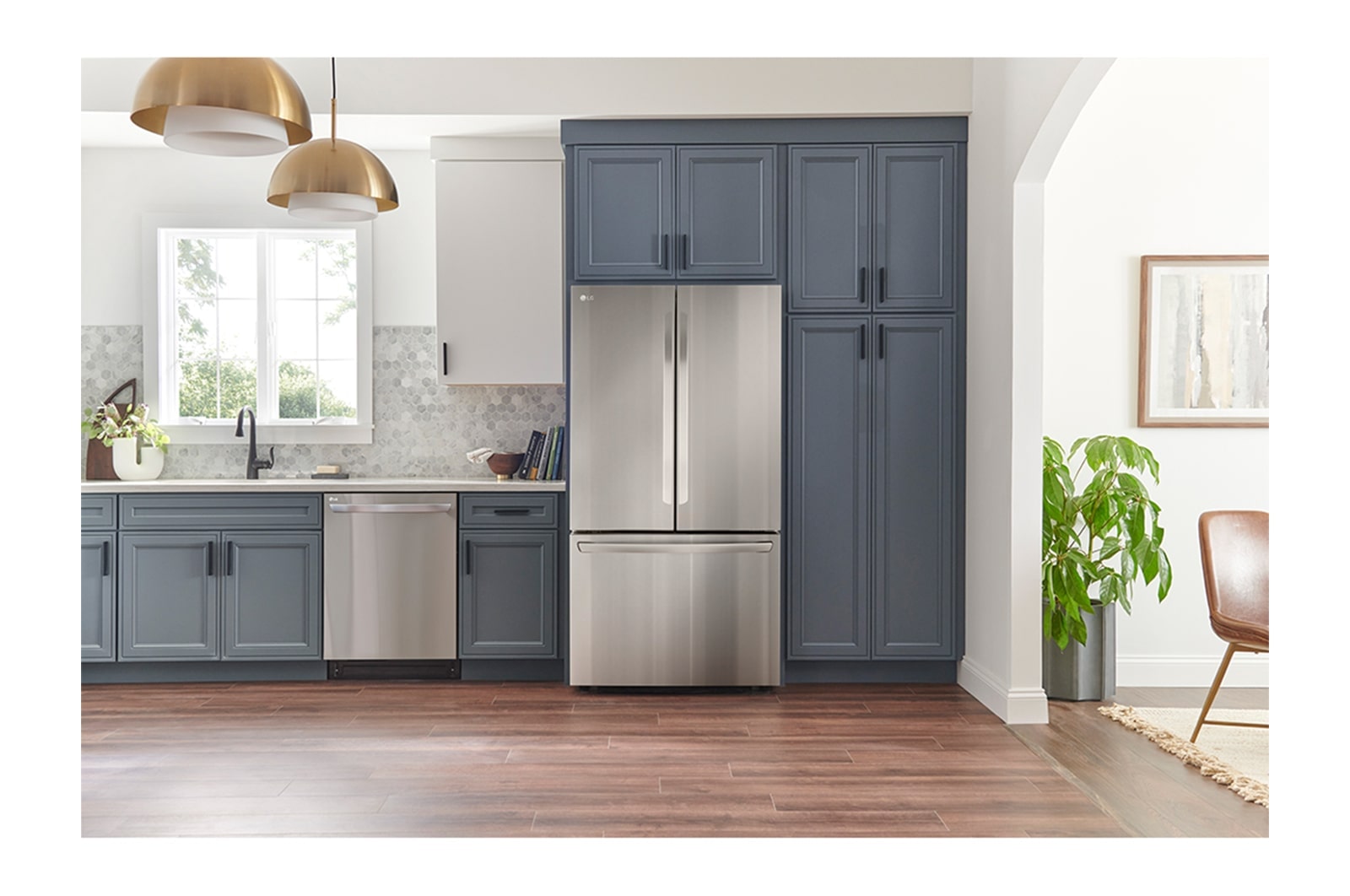 LG 27 cu. ft. Smart Counter-Depth MAX™ Refrigerator with Internal Water Dispenser, LRFLC2706S