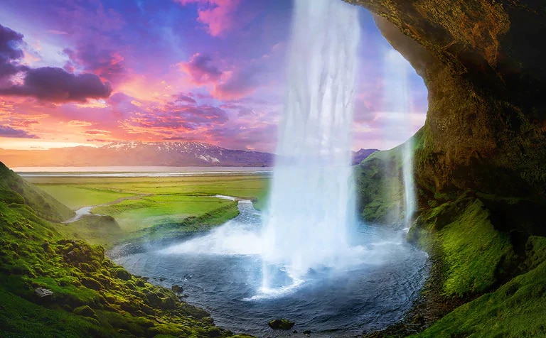 Resolution upscales provides LG's best HD picture