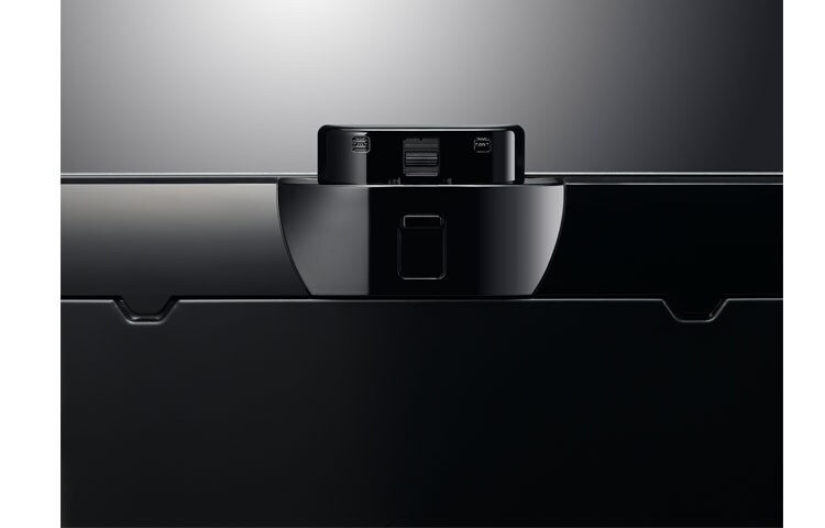 LG 60 inch 1080p, 240Hz LED plus with Smart TV and Cinema 3D, 60LA8600