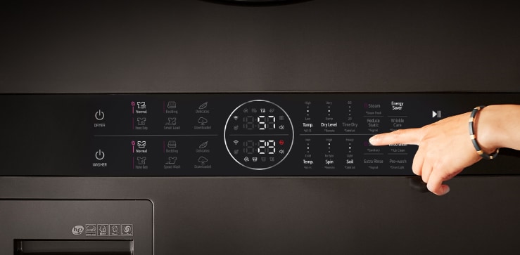 Easy-reach Centre Control™ panel