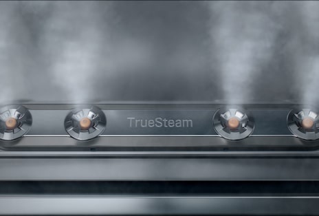 LG TrueSteam® dishwasher technology helping reduce water spots on dishes