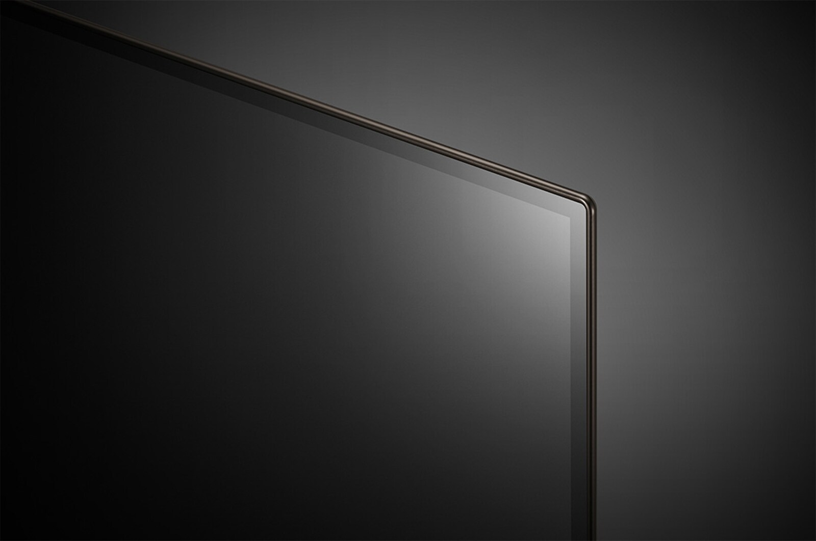 Image en gros plan d'un téléviseur OLED de LG, OLED B4, montrant le bord supérieur