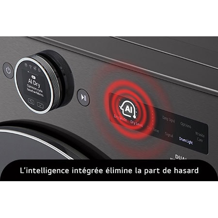 Le panneau de commande du sèche-linge frontal LG DLHC6702B en Noir Acier, illustrant l'intelligence AI Dry qui règle automatiquement le cycle de séchage optimal en fonction du type de tissu.