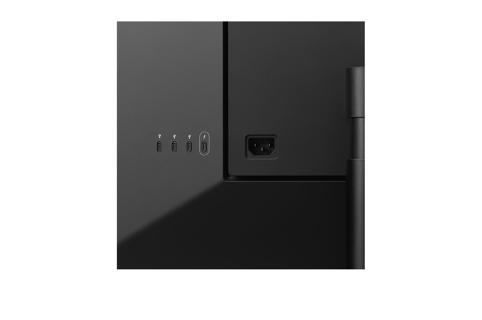 LG Moniteur IPS 5K UltraFine<sup>MC</sup> de 27 po avec ports Thunderbolt 3 et USB de type C et compatible avec macOS, 27MD5KLB-B