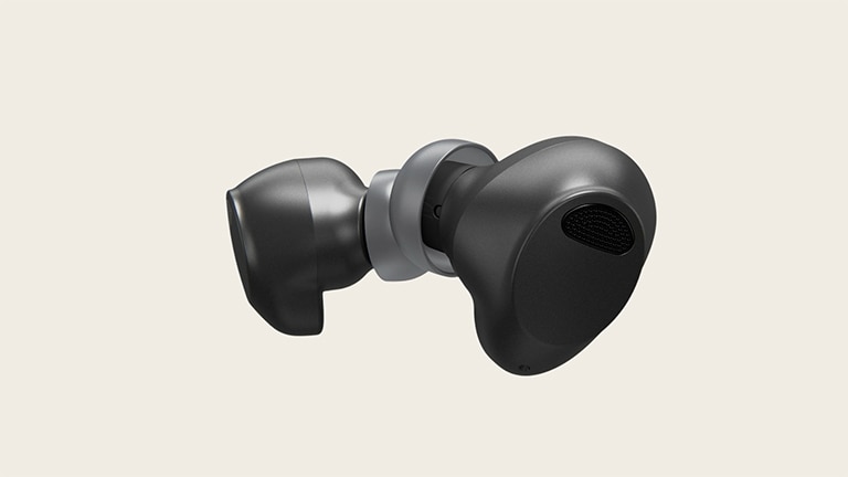 Une vidéo montre la manière dont les écouteurs T80S sont méticuleusement conçus pour s’adapter à toutes les oreilles.